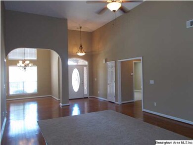 I FEATURE SPACIOUS OPEN FLOOR PLAN