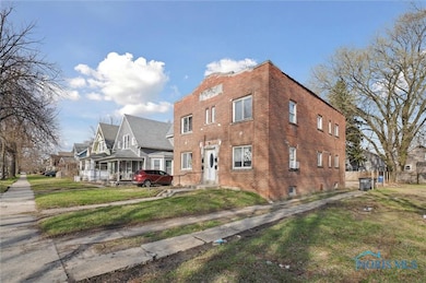 4022 Walker Ave, Toledo, OH 43612 - photo 3