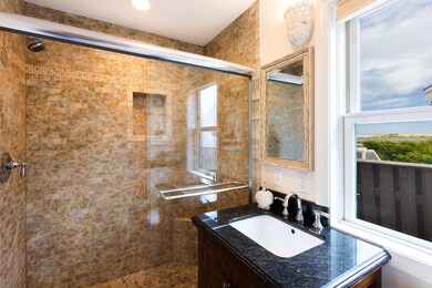 503#20ShoreRd-22-PTown-w