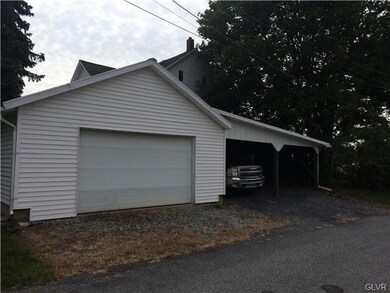 4329 Worman Ln, Whitehall, PA 18052 - photo 3