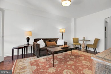 General Scott Apartments unit 207, Washington, DC 20036 - photo 4