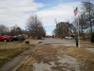 1922 S 10th St, Rogers, AR 72758 - photo 2