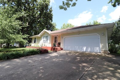 1002 N 43rd St, Nixa, MO 65714 - photo 2