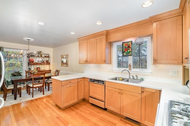 460 Whitestone Ct, Cincinnati, OH 45231 - photo 7