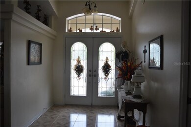 DOUBLE DOOR ENTRANCE WAY