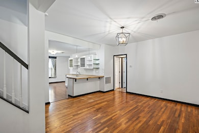 522 E Main St, Sterling, KS 67579 - photo 7