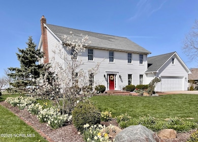 112 Sylvanus St, Archbold, OH 43502 - photo 2