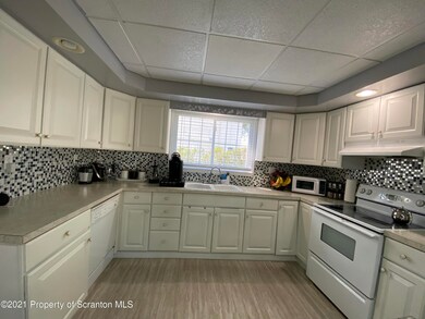 511 N Rebecca Ave, Scranton, PA 18504 - photo 6