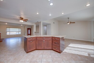 2560 Kimberly Ave Camarillo CA-large-013