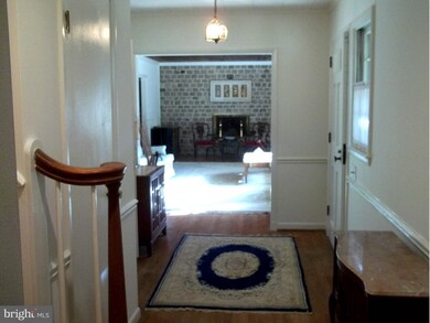 4003 Longmoor Cir, Phoenix, MD 21131 - photo 3