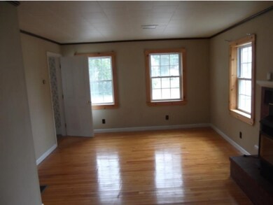 22 Academy St, Colebrook, NH 03576 - photo 5