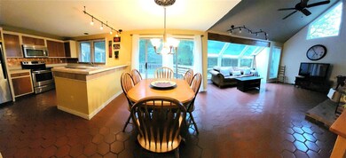 243 Campbell St, Manchester, NH 03104 - photo 5