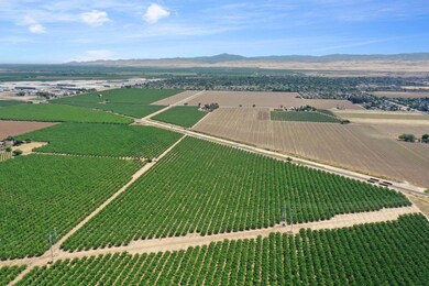 8300 W 11th St, Tracy, CA 95304 - photo 4