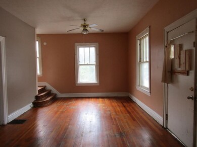309 Steele St, Frankfort, KY 40601 - photo 2