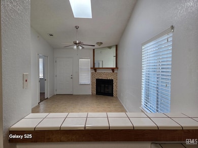 4600 Beechwood St unit 93, Bakersfield, CA 93309 - photo 4