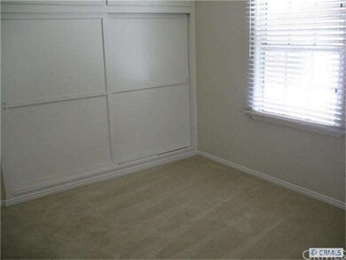 2nd bedroom with new carpet