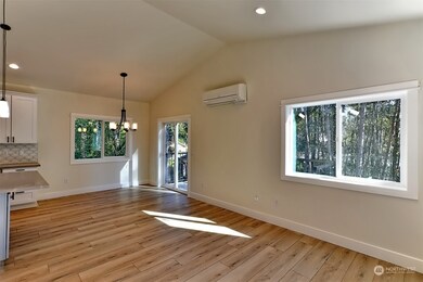 5215 148th St SW, Edmonds, WA 98026 - photo 2