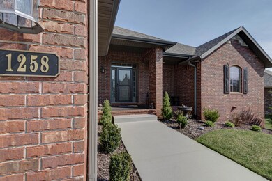 1258 S Rosemoor Dr, Nixa, MO 65714 - photo 2