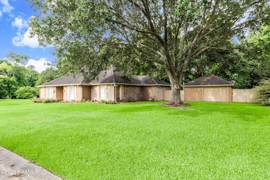 3-web-or-mls-2424 Vista Dr-2