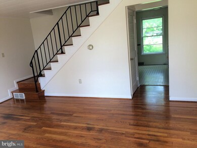 204 E Whitlock Ave, Winchester, VA 22601 - photo 2