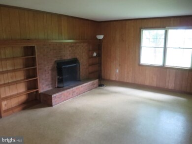 25607 Poland Rd, Chantilly, VA 20152 - photo 7