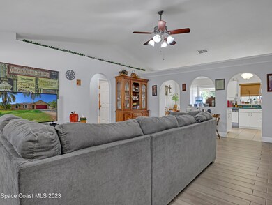 1328 Danforth (6)