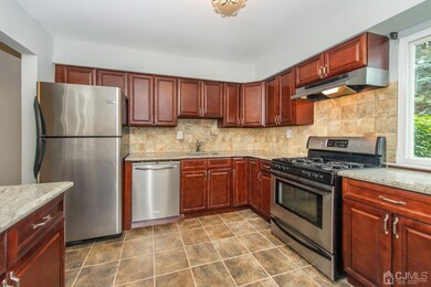 60 Parsler Place, Fords, NJ 08863 - photo 4