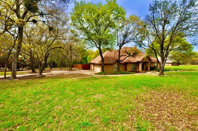 1913 Forest Glen Ln, Weatherford, TX 76087 - photo 3