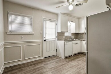 1300 Yates Dr, Hurst, TX 76053 - photo 6