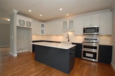 7 Harvest Ct unit 4, MerriMacK, NH 03054 - photo 2