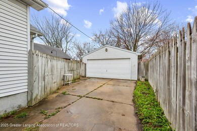 721 Clark St, Lansing, MI 48906 - photo 4