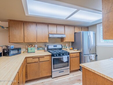 2646 Heidi Loop-21