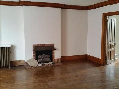 948 W Hamilton St, Allentown, PA 18101 - photo 2