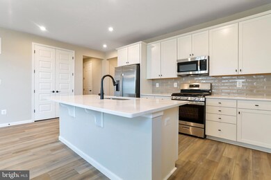 81 Patterson Dr, Stewartstown, PA 17363 - photo 6