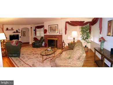 336 E Walnut St, Reading, PA 19607 - photo 3