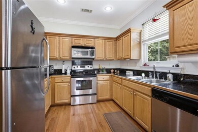 EFFICIENT KITCHEN