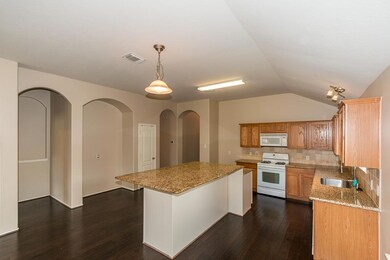 29819 Sunwillow Creek Dr, Spring, TX 77386 - photo 6