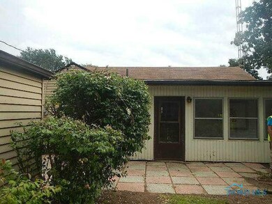 2820 Trimble Rd, Toledo, OH 43613 - photo 2