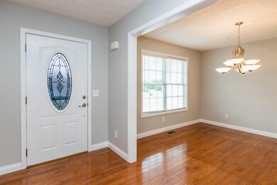 409 Donovan Cir, Harrodsburg, KY 40330 - photo 2