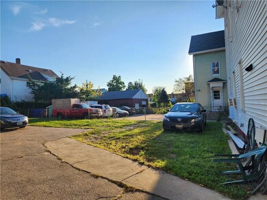 80 Warren Ave, Pawtucket, RI 02860 - photo 5