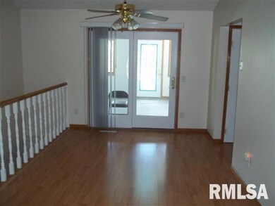 4617 Fillmore Ct, Davenport, IA 52806 - photo 5