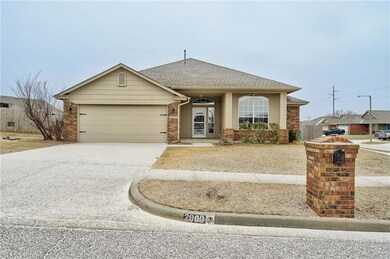 2000 SE 6th St, Moore, OK 73160 - photo 2