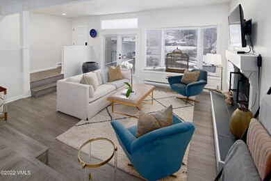 1536_deer_blvd_a_living_3