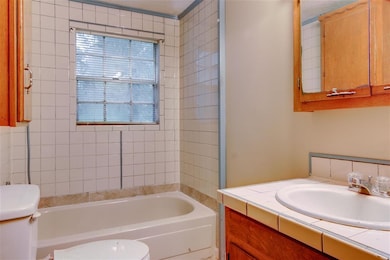 344 Gullatte St, Nash, TX 75569 - photo 3