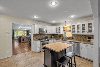 6331 Marquita Ave, Dallas, TX 75214 - photo 2