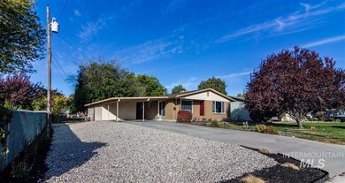 227 Meyer Ave, Nampa, ID 83686 - photo 3