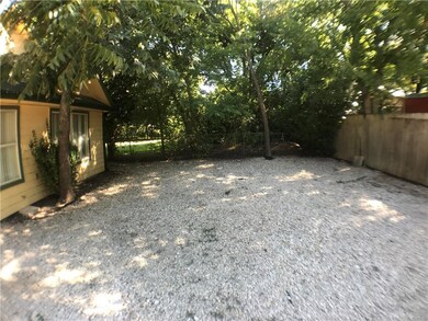 5603 Joe Sayers Ave unit B, Austin, TX 78756 - photo 2