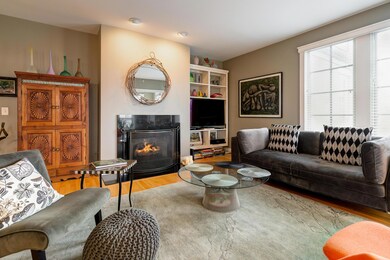 883 s Pearl-13