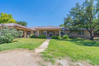 11878 Juniper Ln, San Angelo, TX 76904 - photo 2