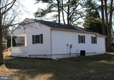 323 Forest Grove Rd, Colonial Beach, VA 22443 - photo 3